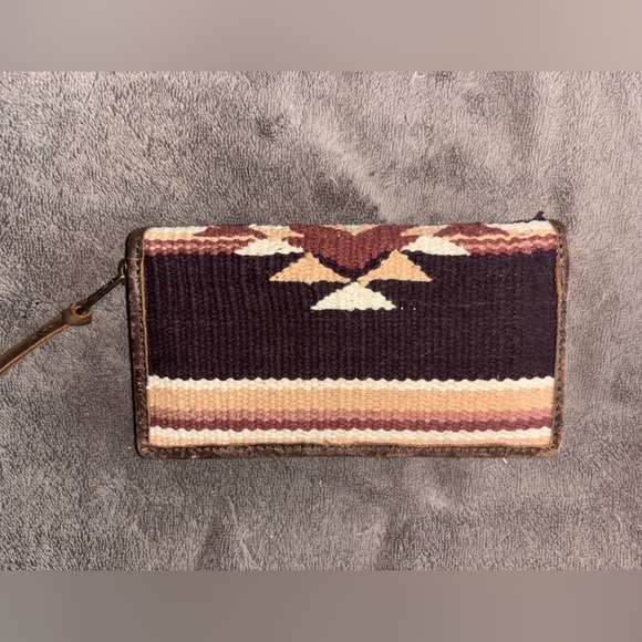 STS Ranch Wear zip wallet - Picture 2 of 3